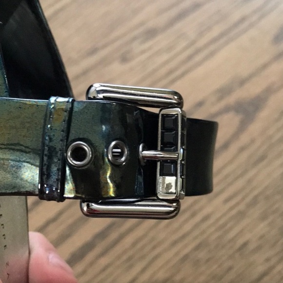 Giuseppe Zanotti Holographic Metallic Sandal Heels - Picture 6 of 6